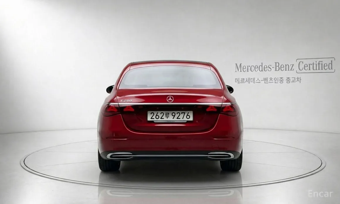 Фото 4 - Mercedes-Benz E-Class