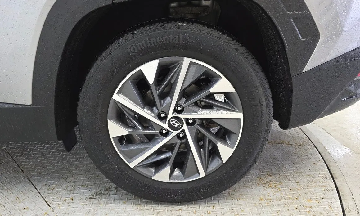 Photo 21 - Hyundai Tucson