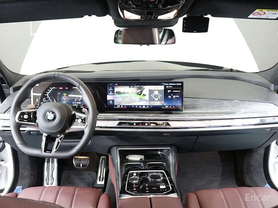 BMW 7 Series 2022 740i xDrive M Sport