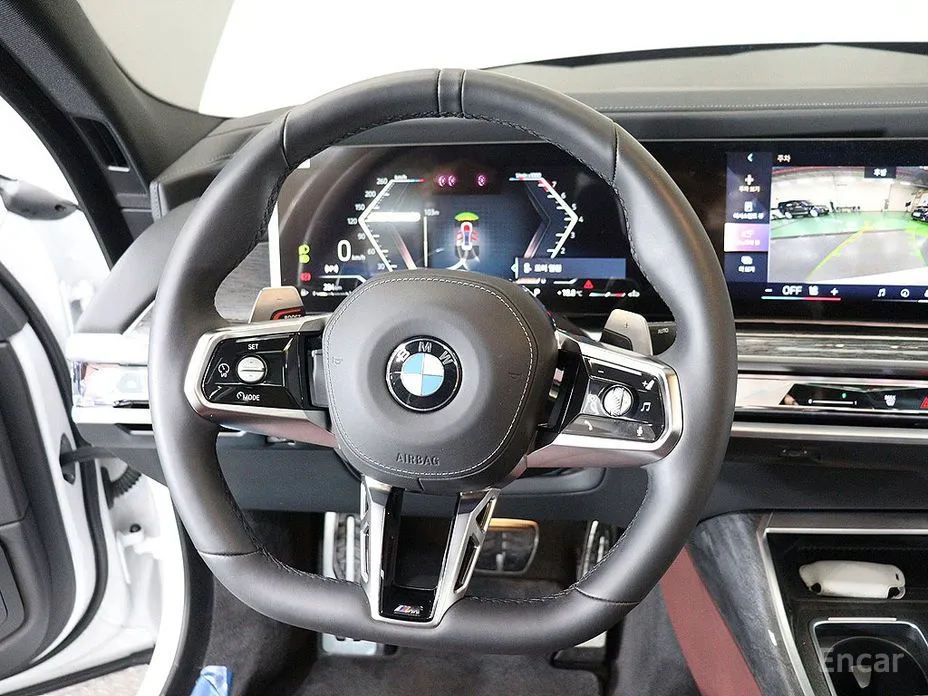 BMW 7 Series 2022 740i xDrive M Sport