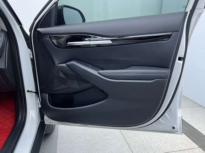 2021 Kia KX3