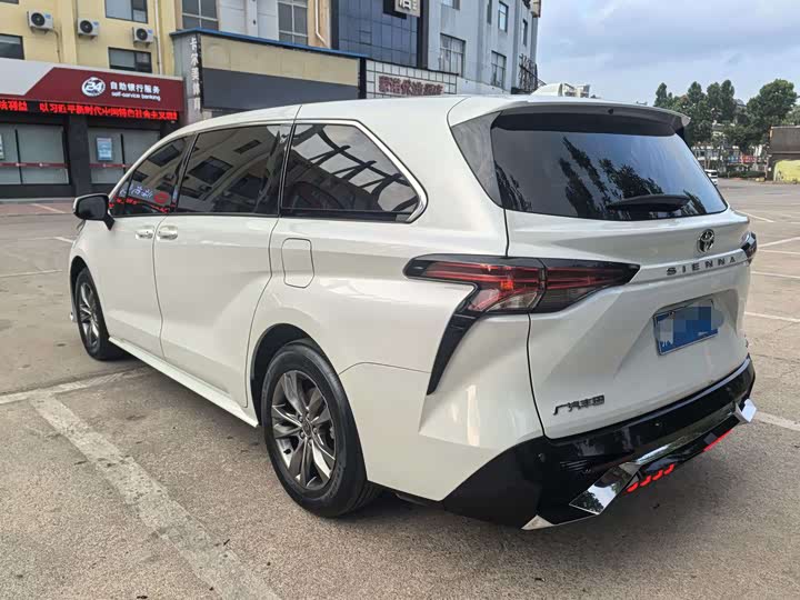 Toyota Sienna 2026 2026款 2.5L 双擎两驱豪华版
