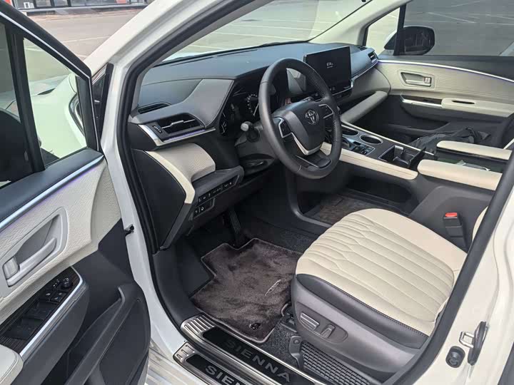 Toyota Sienna 2026 2026款 2.5L 双擎两驱豪华版