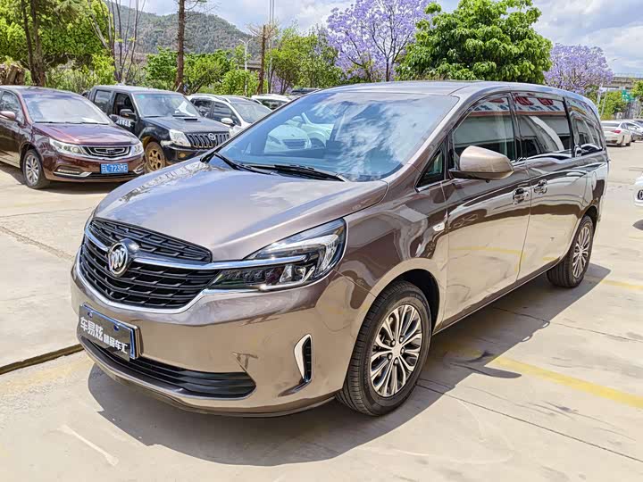 Photo 1 - Buick GL8 ES