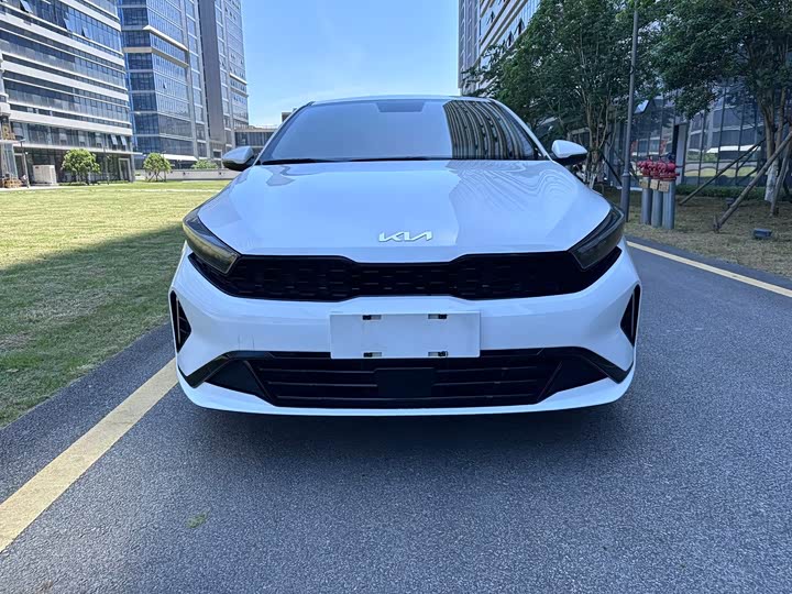 Zdjęcie 2 - Kia K3