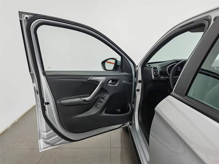 Citroen C3L 2020 2020款 190THP 自动睿升版