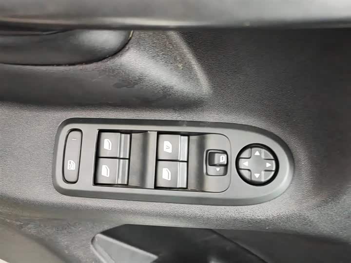 Citroen C3L 2020 2020款 190THP 自动睿升版