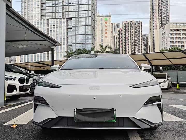 2025 Geely Galaxy E8
