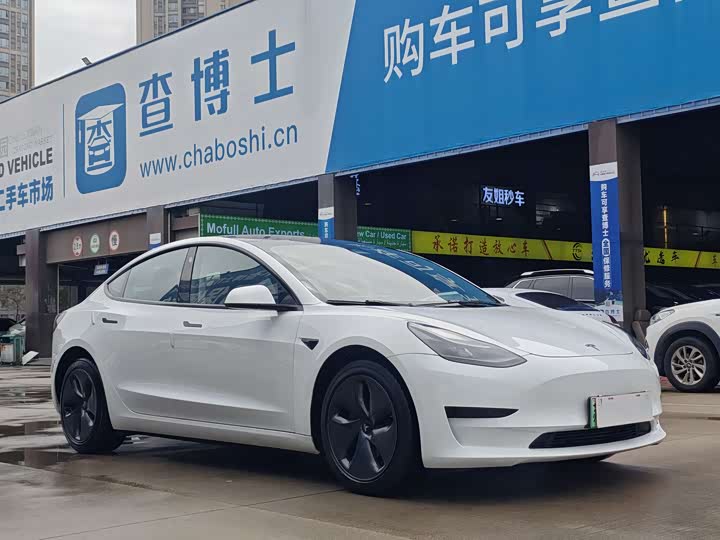 Zdjęcie 3 - Tesla Model 3