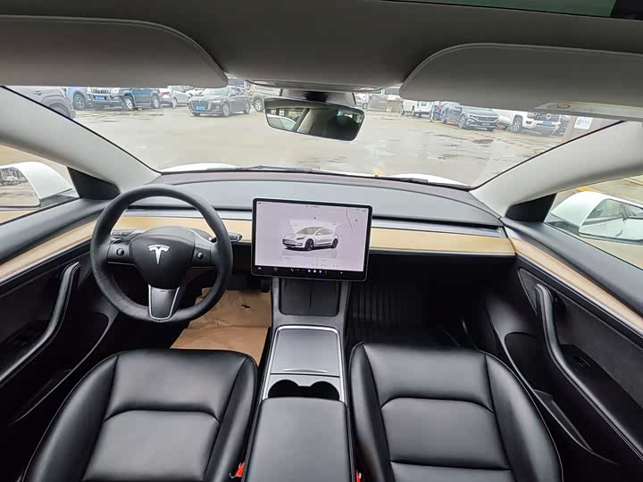 Zdjęcie 8 - Tesla Model 3