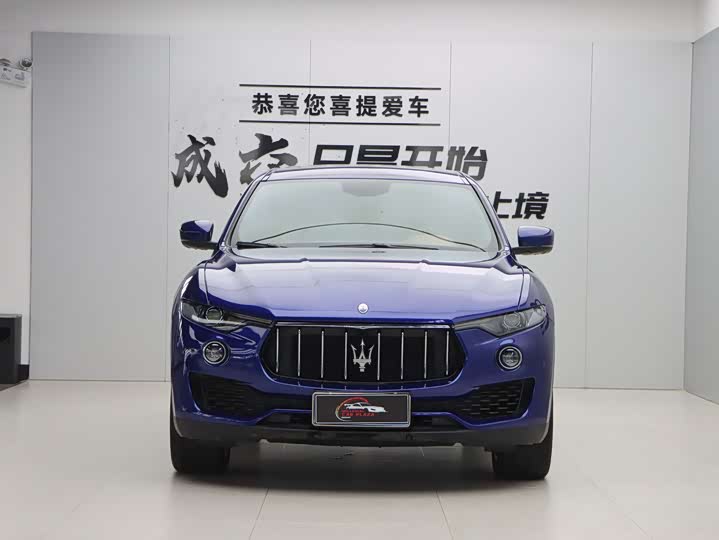 Фото 2 - Maserati Levante