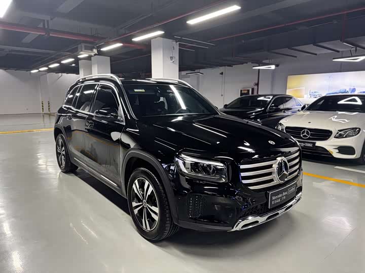 صورة 3 - Mercedes-Benz GLB-Class