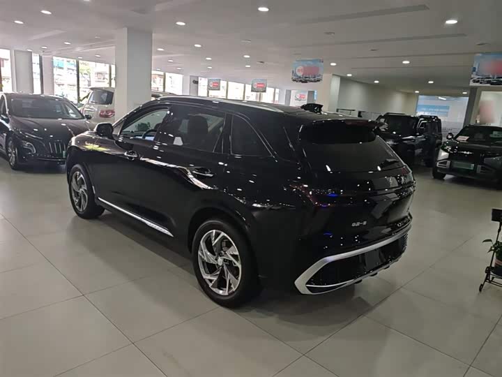 Фото 5 - Hongqi HS3 Hybrid