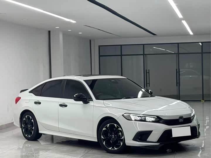 Фото 3 - Honda Civic