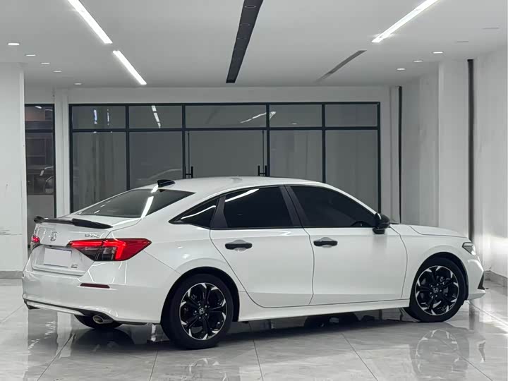 Фото 6 - Honda Civic