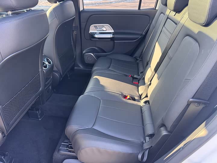 Mercedes-Benz GLB-Class 2022 2022款 改款 GLB 200 时尚型
