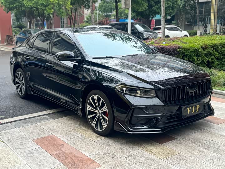 Geely Preface 2026 2026款 东方曜 1.5TD 昆仑版