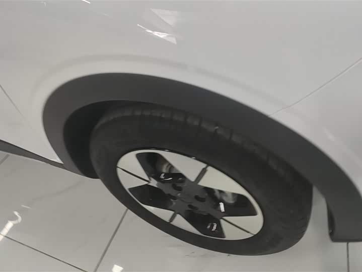 Фото 6 - Geely Galaxy Geome