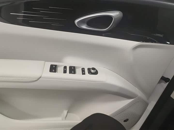 Фото 7 - Geely Galaxy Geome