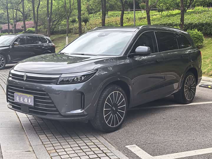 Aito M7 2022 2022款 1.5T 四驱豪华版