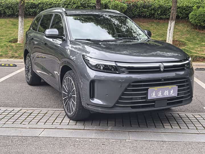 Aito M7 2022 2022款 1.5T 四驱豪华版