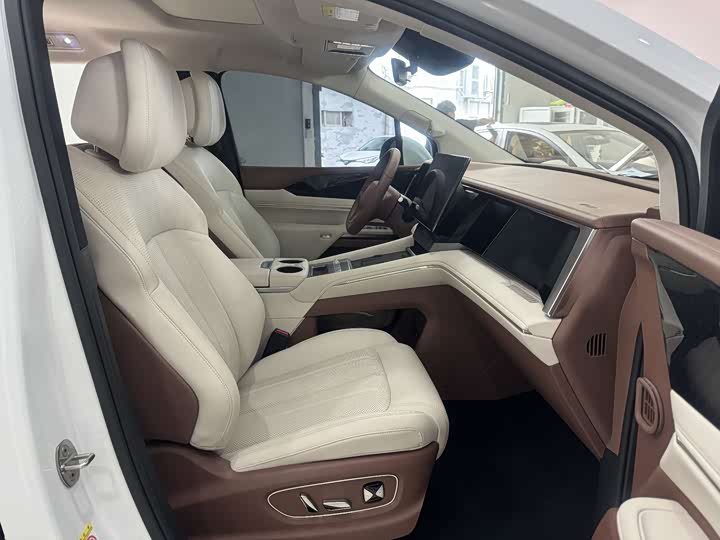 BYD Xia 2025 2025款 DM-i 1.5T 180km 超越型