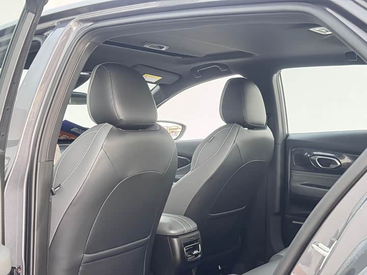 GAC Trumpchi Empow R 2025 2025款 270T DCT 影豹R-Style劲享版