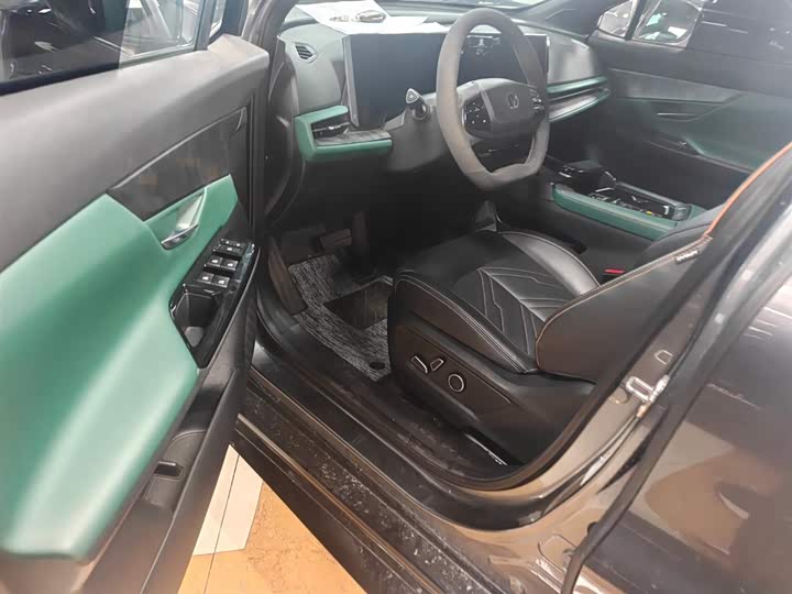 Changan UNI-T 2023 2023款 第二代 1.5T 运动版 旗舰型