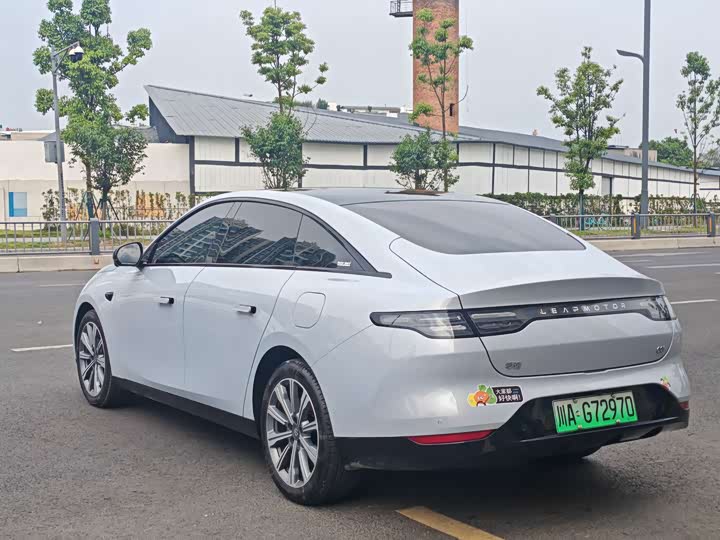Leapmotor C01 2024 2024款 增程 216尊享版