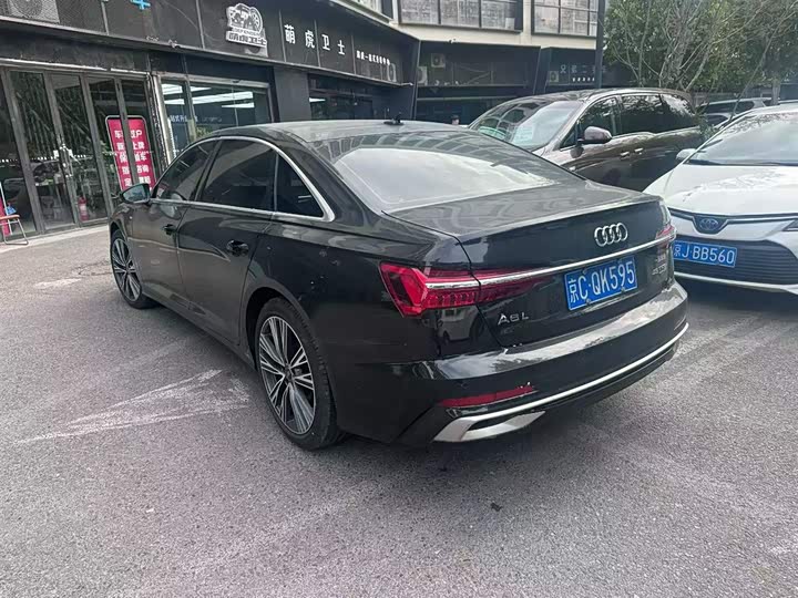 Zdjęcie 2 - Audi A6L