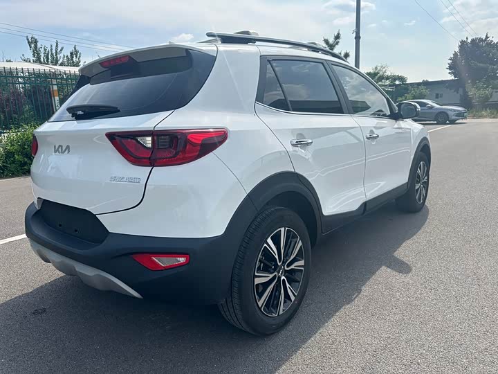 Kia KX1 2021 2021款 1.4L 自动趣享版