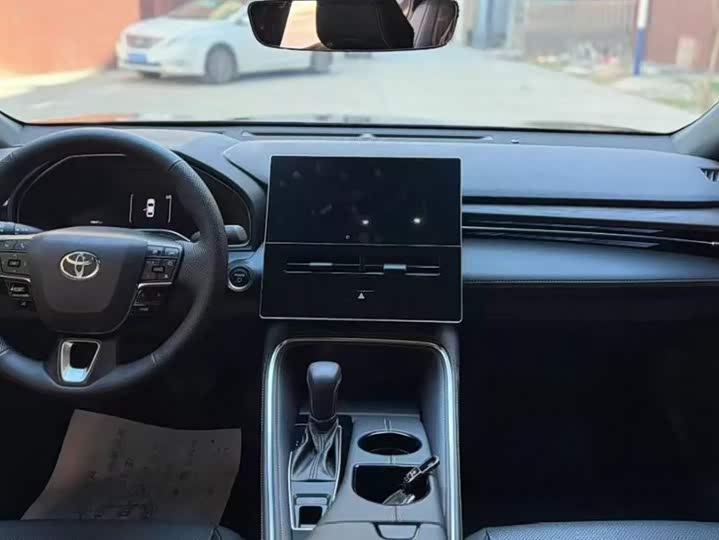 Фото 4 - Toyota Avalon