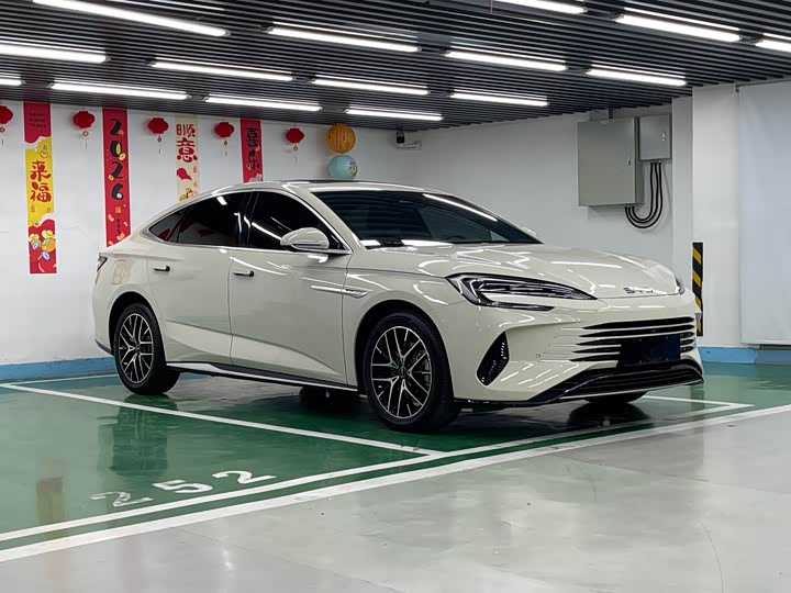 BYD Seal 07 DM-i Hybrid 2025 2025款 DM-i 1.5L 125km 尊贵型