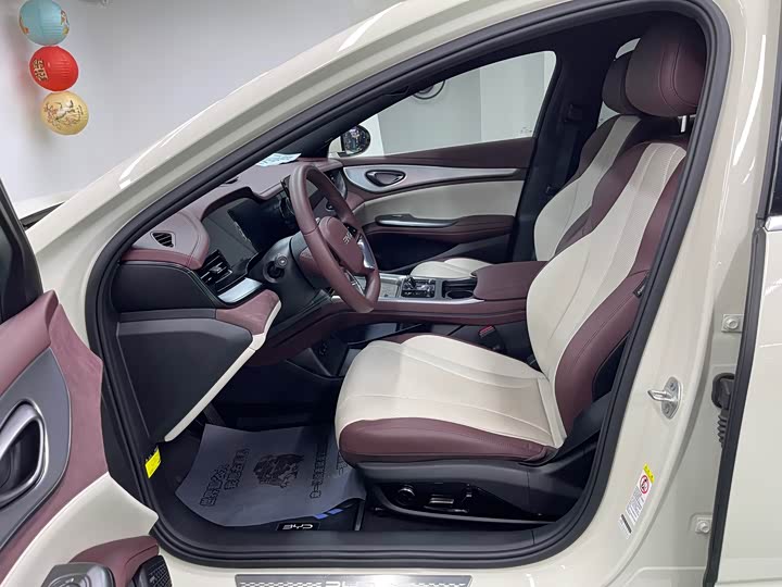 BYD Seal 07 DM-i Hybrid 2025 2025款 DM-i 1.5L 125km 尊贵型
