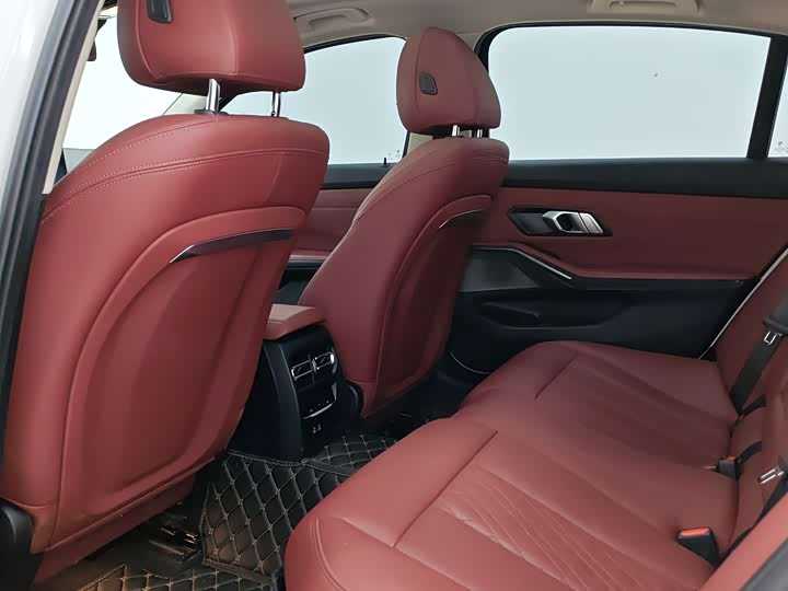 Фото 8 - BMW 3 Series