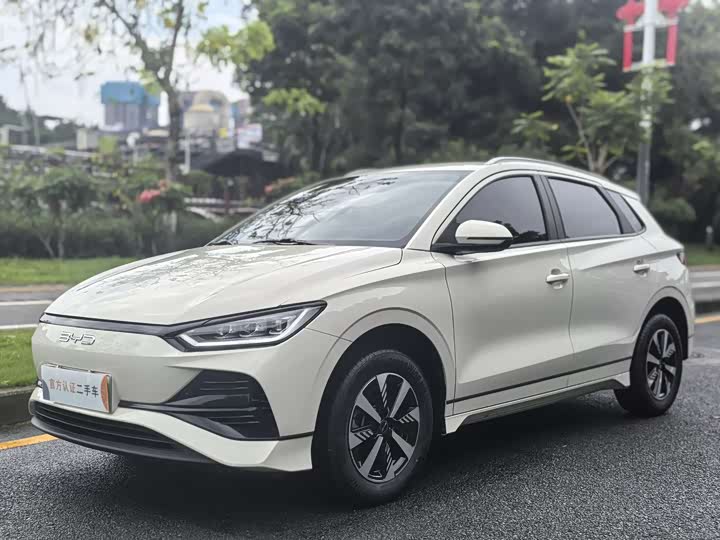 2023 BYD E2