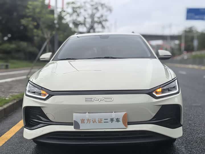2023 BYD E2