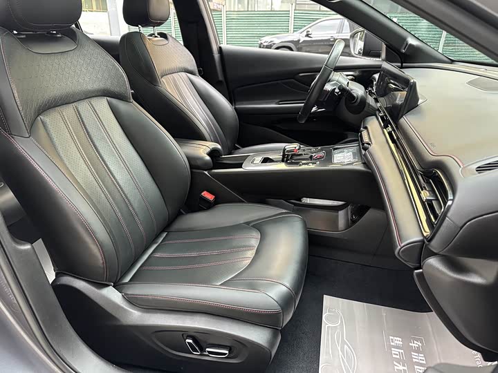 GAC Trumpchi Empow R 2021 2021款 270T DCT J16版