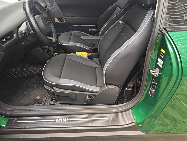 Mini Cooper 2025 2025款 456km COOPER E 经典派