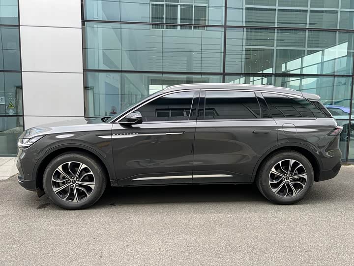 Lincoln Nautilus 2023 2023款 2.0T 四驱尊逸版