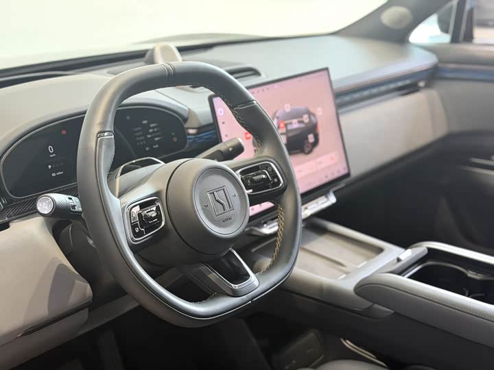 Zeekr 7X 2025 2025款 75kWh 后驱智驾版