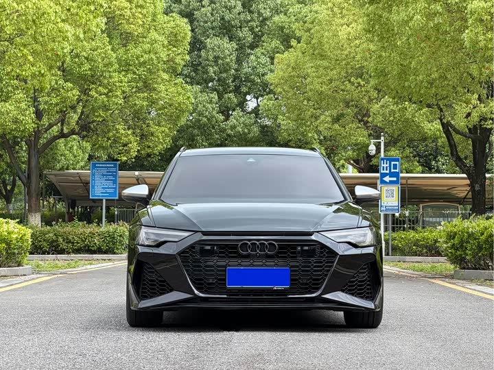Фото 2 - Audi A6