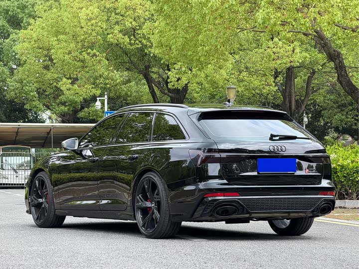 Фото 4 - Audi A6