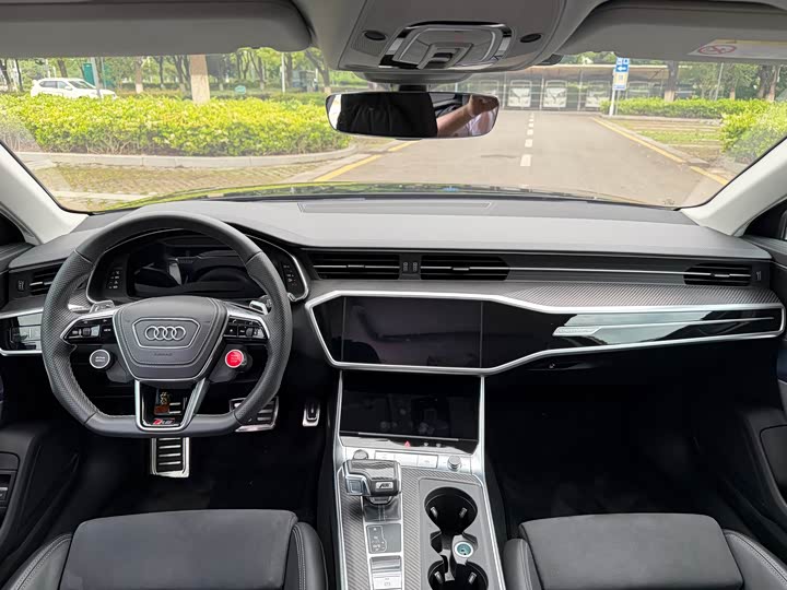 Фото 9 - Audi A6