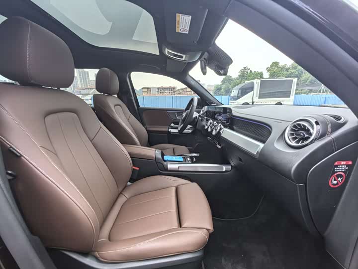 Mercedes-Benz GLB-Class 2026 2026款 GLB 220 动感型
