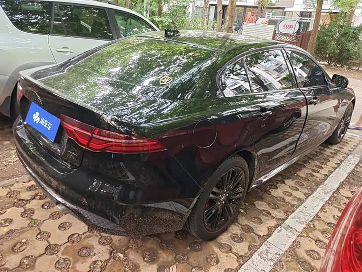 Jaguar XE L 2025 2025款 2.0T 250PS R-DYNAMIC 90周年典藏版