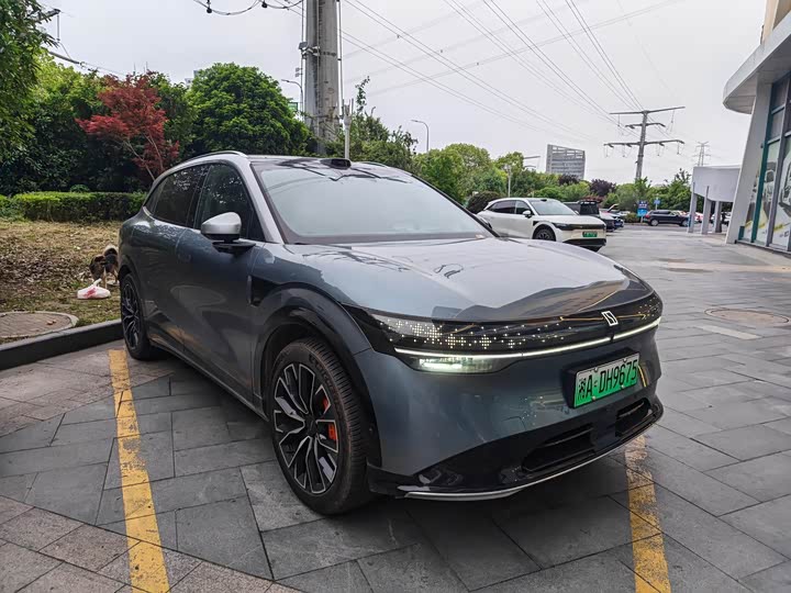 Zeekr 7X 2025 2025款 75kWh 后驱智驾版