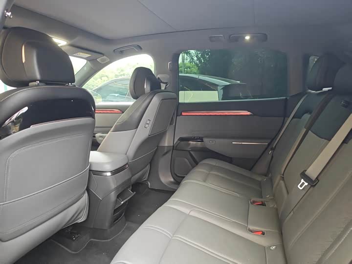 Zeekr 7X 2025 2025款 75kWh 后驱智驾版