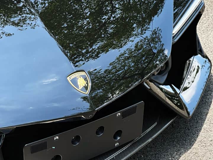 Фото 4 - Lamborghini Revuelto