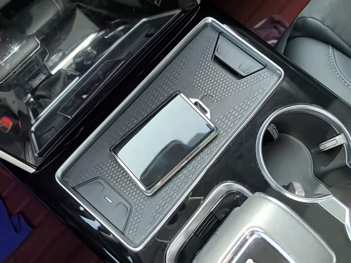 Hongqi HS7 2022 2022款 2.0T DCT两驱智联旗享版 五座